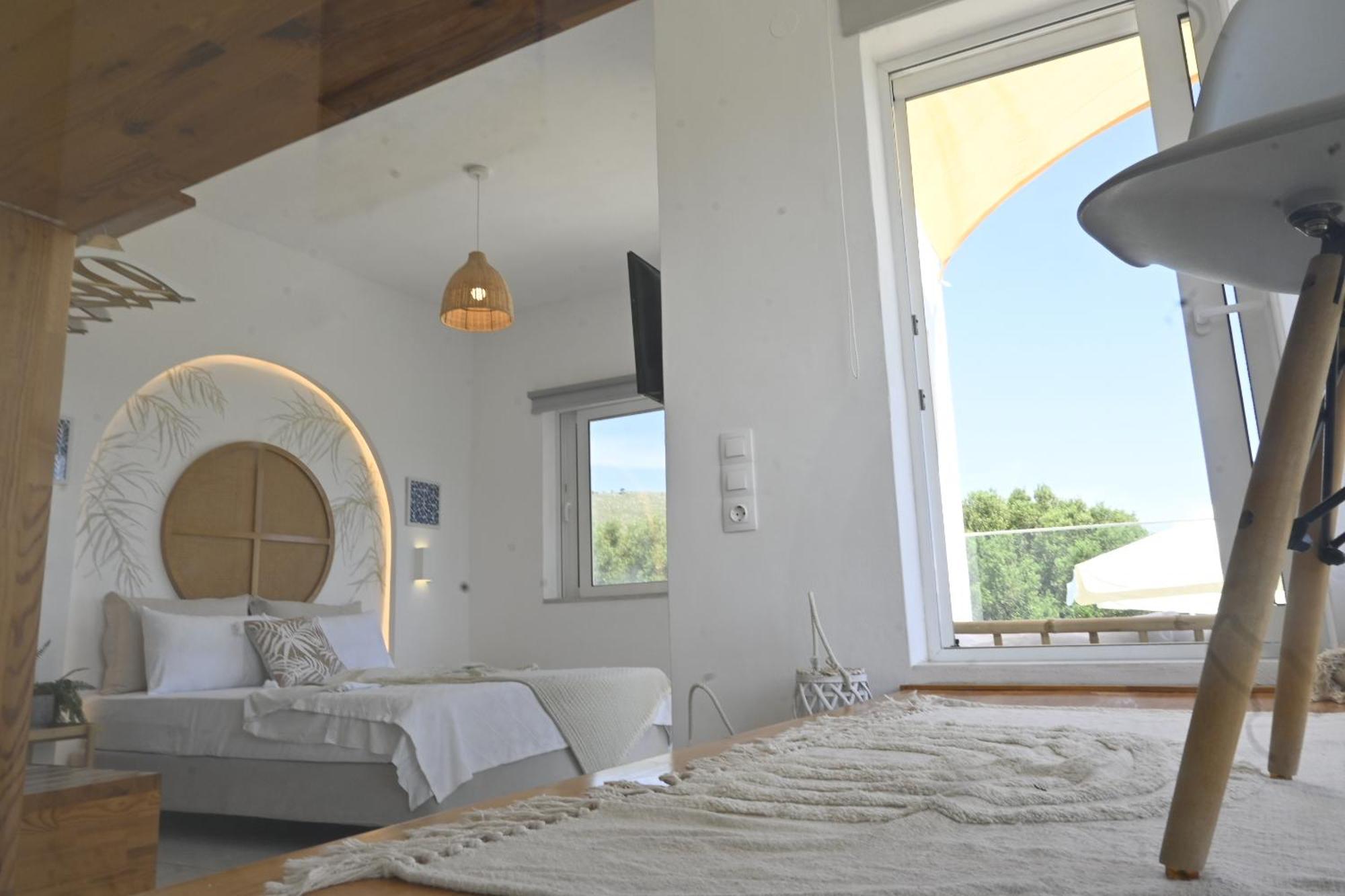 Marika Studios & Apartments เยโอริยิอูโปลิส ภายนอก รูปภาพ