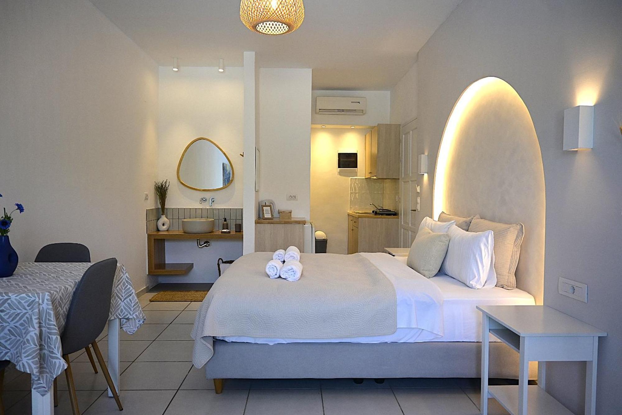 Marika Studios & Apartments เยโอริยิอูโปลิส ภายนอก รูปภาพ