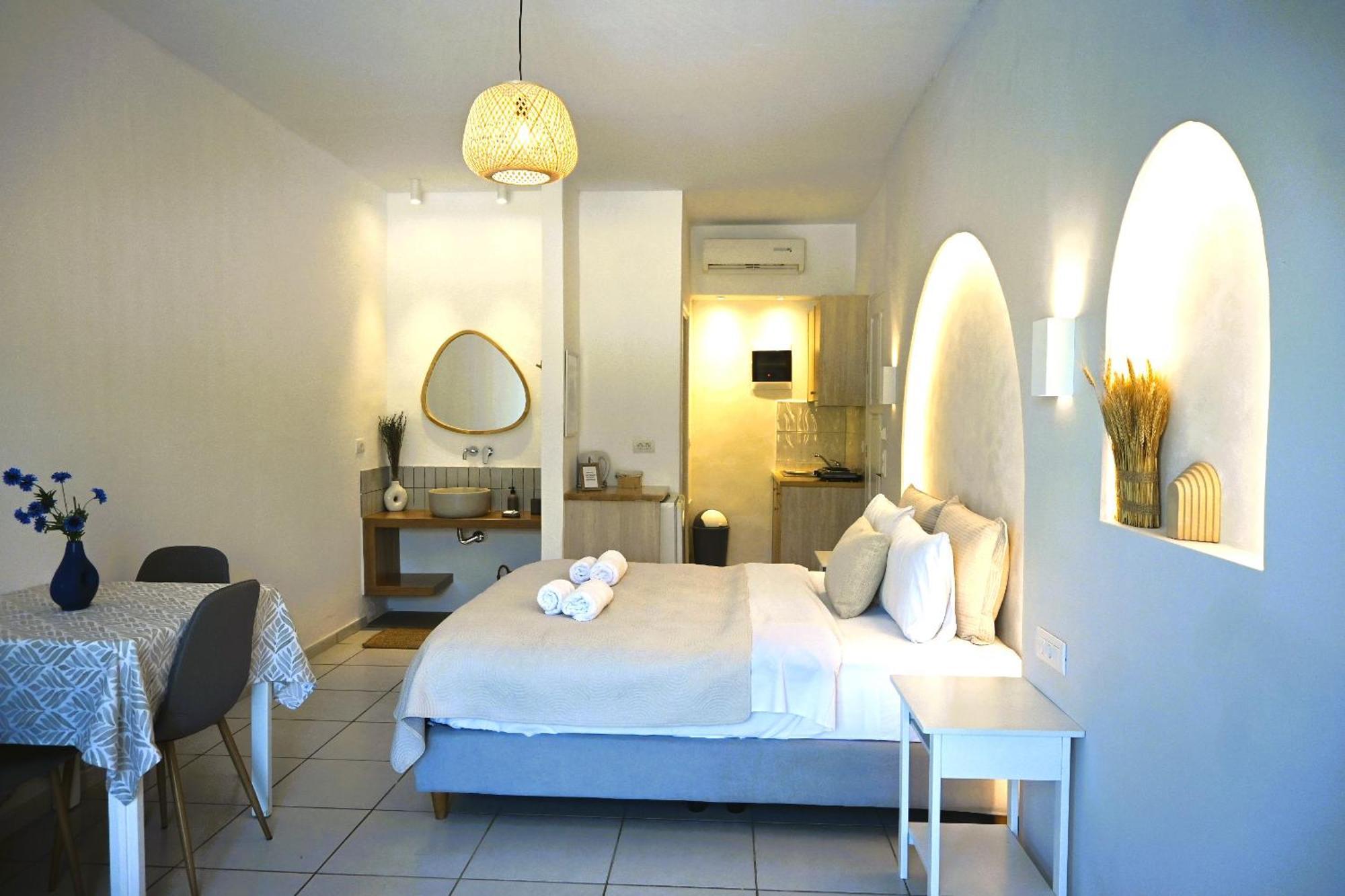 Marika Studios & Apartments เยโอริยิอูโปลิส ภายนอก รูปภาพ